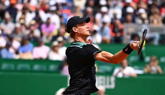 美国网球队绝地反击澳大利亚网球队，西西帕斯绝境逆转