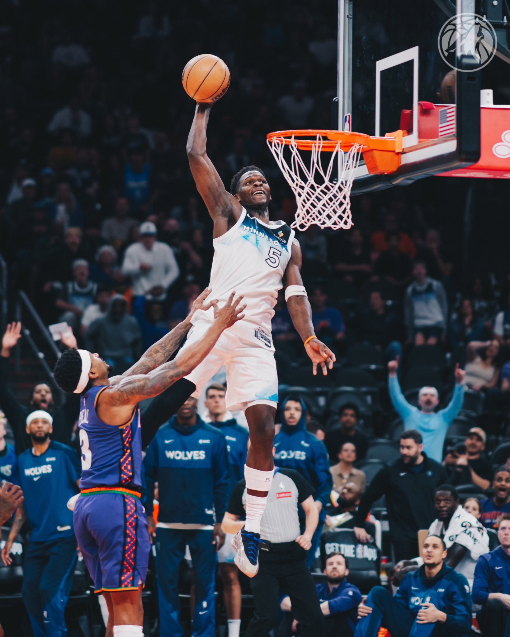 澳大利亚男篮横扫勇士，阿德巴约高光表现