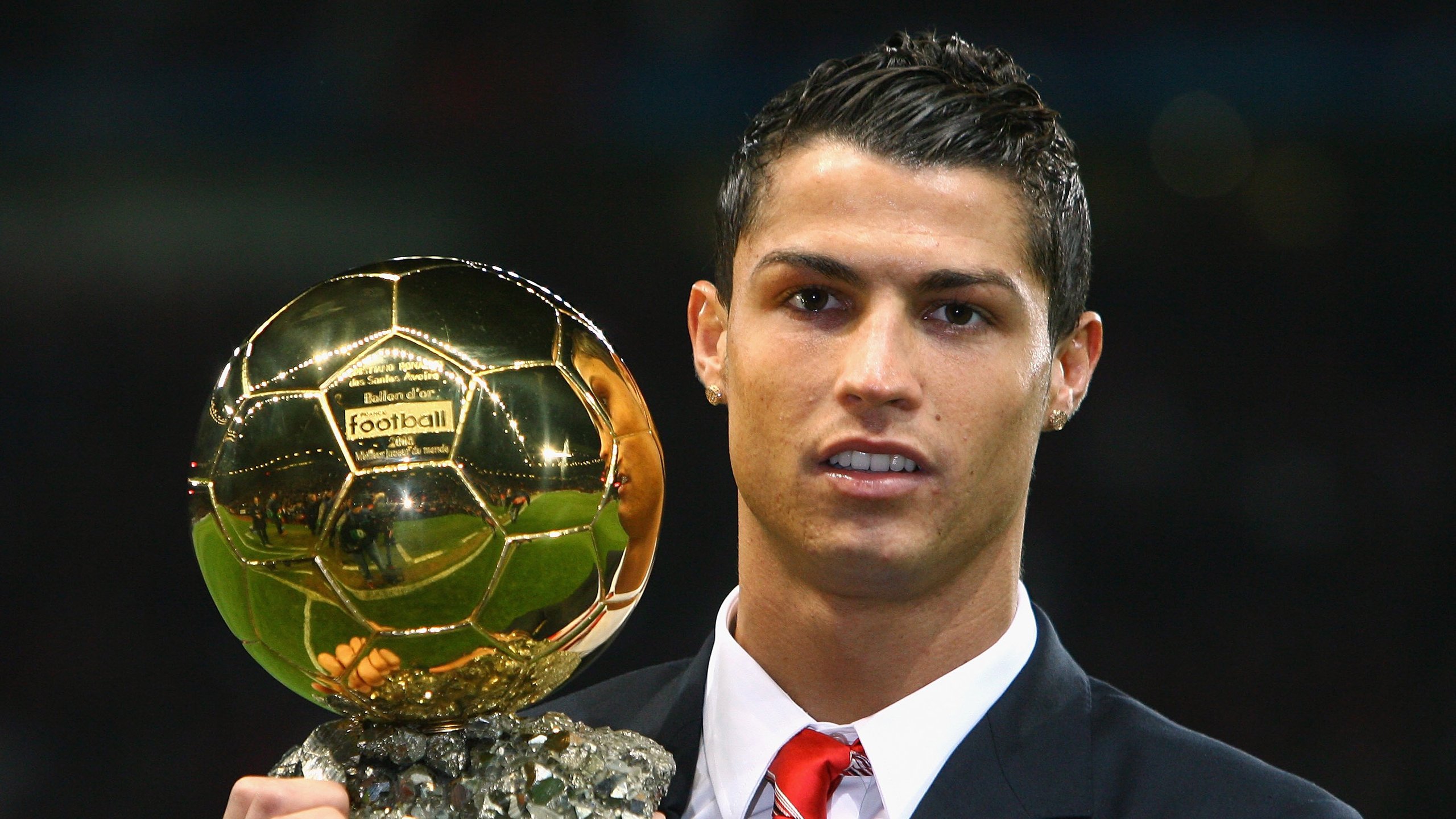 年度焦点之战之夜，奥亚尔萨瓦尔大场面先生